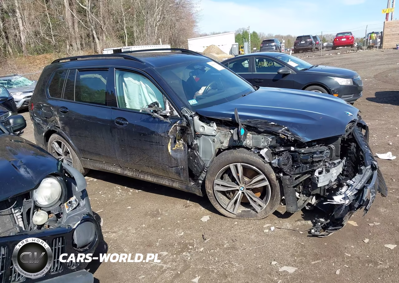 2025 BMW X7 xDrive40I – zdjęcie 1 z 18