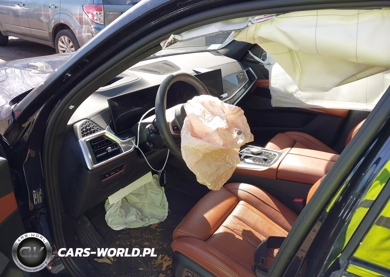2025 BMW X7 xDrive40I VIN:5UX23EM03S9W96700 - 5