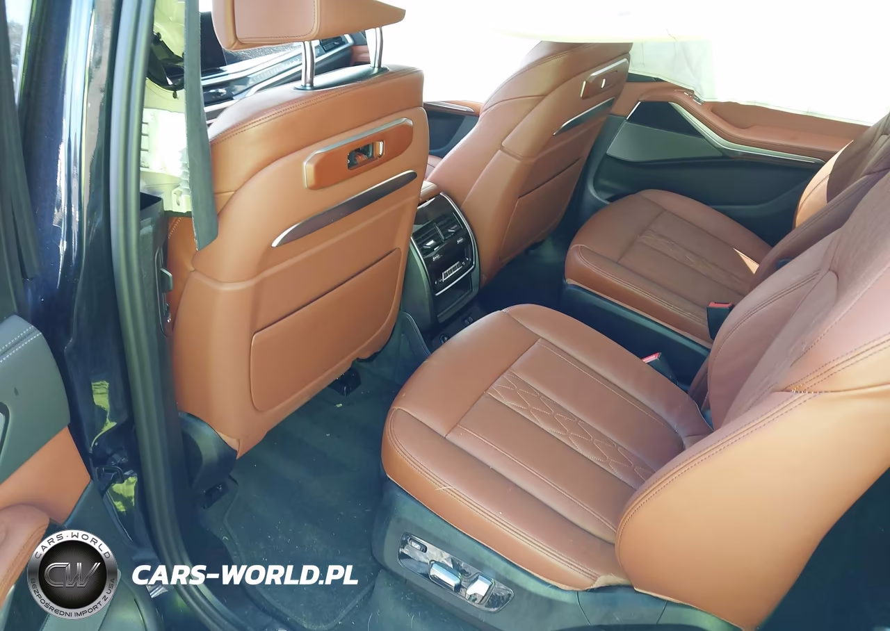 2025 BMW X7 xDrive40I VIN:5UX23EM03S9W96700 - 8