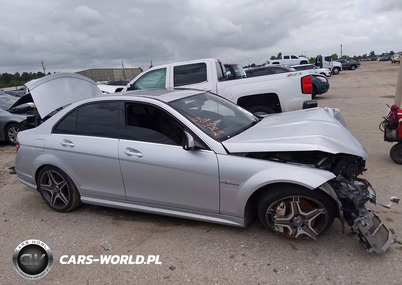 2009 Mercedes-Benz C 63 Amg VIN:WDDGF77X99F220438 - 13