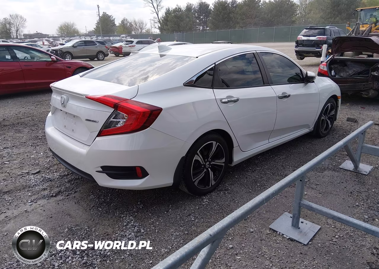 2016 Honda Civic Touring VIN:19XFC1F93GE007698 - 4
