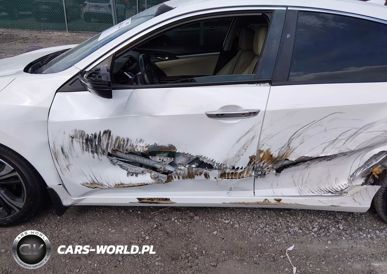 2016 Honda Civic Touring VIN:19XFC1F93GE007698 - 6
