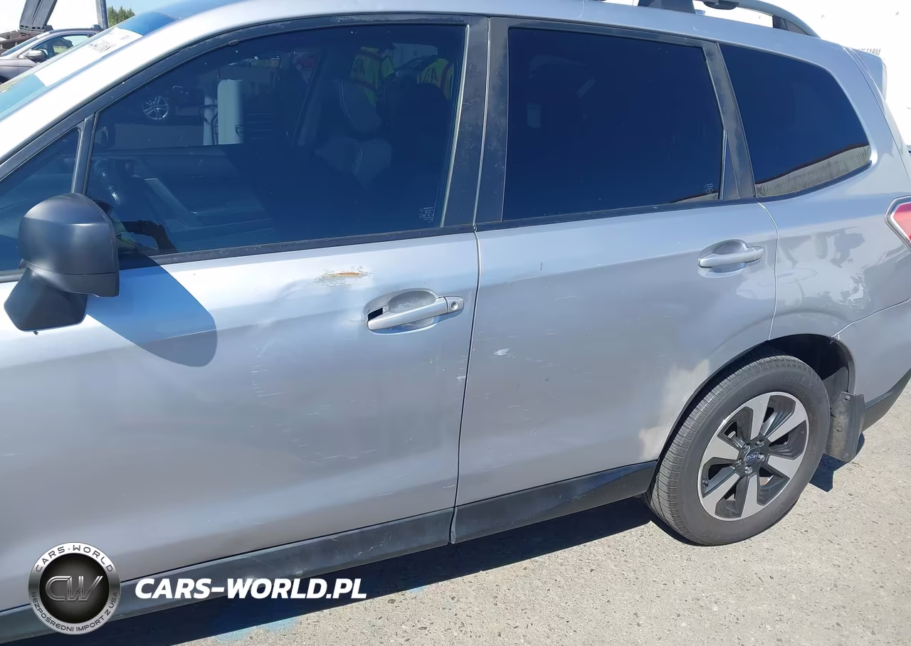 2017 Subaru Forester 2.5I Premium VIN:JF2SJAECXHH456732 - 6