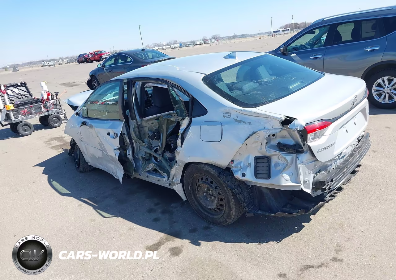 2021 Toyota Corolla Le VIN:5YFEPMAE8MP251024 - 3