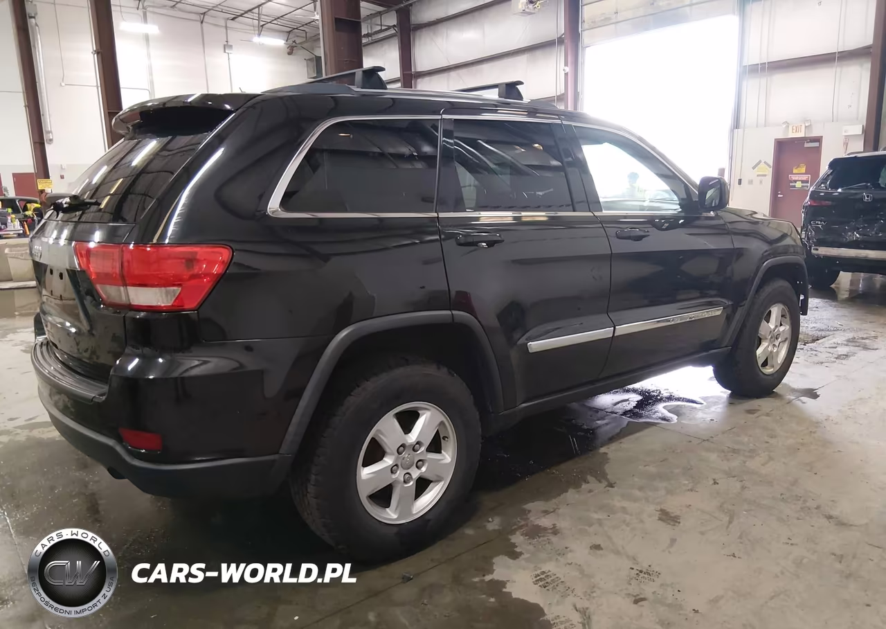 2012 Jeep Grand Cherokee Laredo VIN:1C4RJFAG3CC341642 - 4
