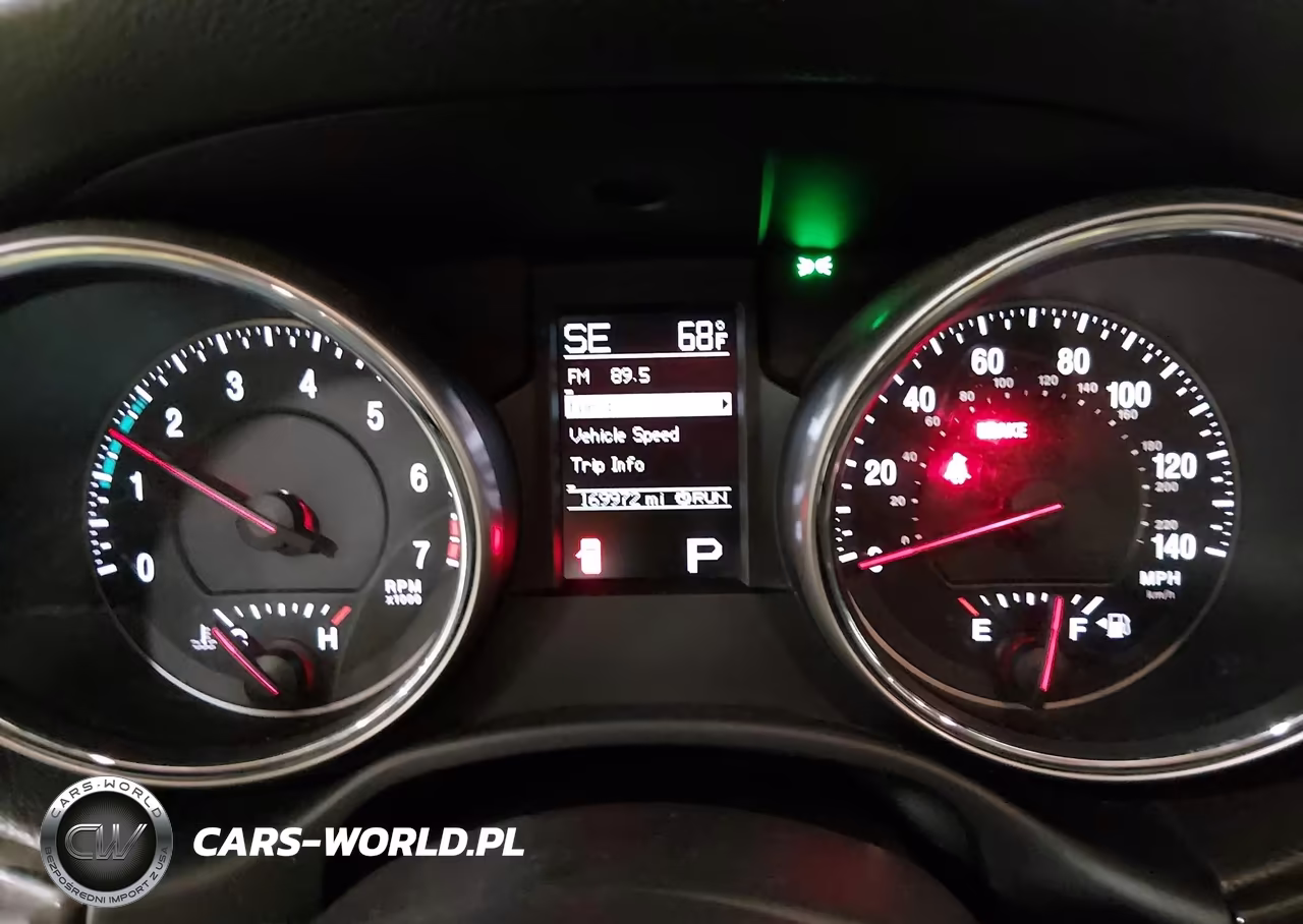 2012 Jeep Grand Cherokee Laredo VIN:1C4RJFAG3CC341642 - 7