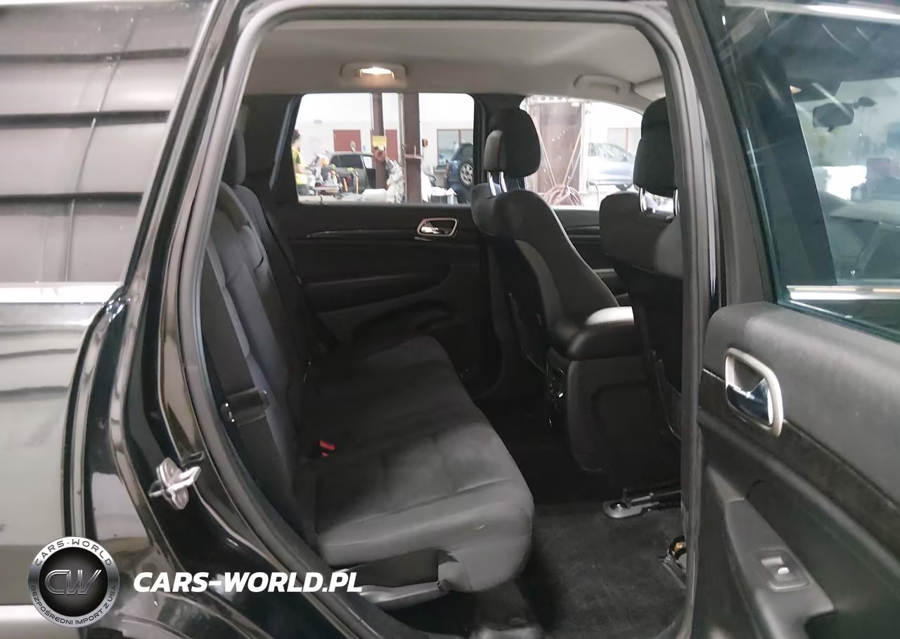 2012 Jeep Grand Cherokee Laredo VIN:1C4RJFAG3CC341642 - 8