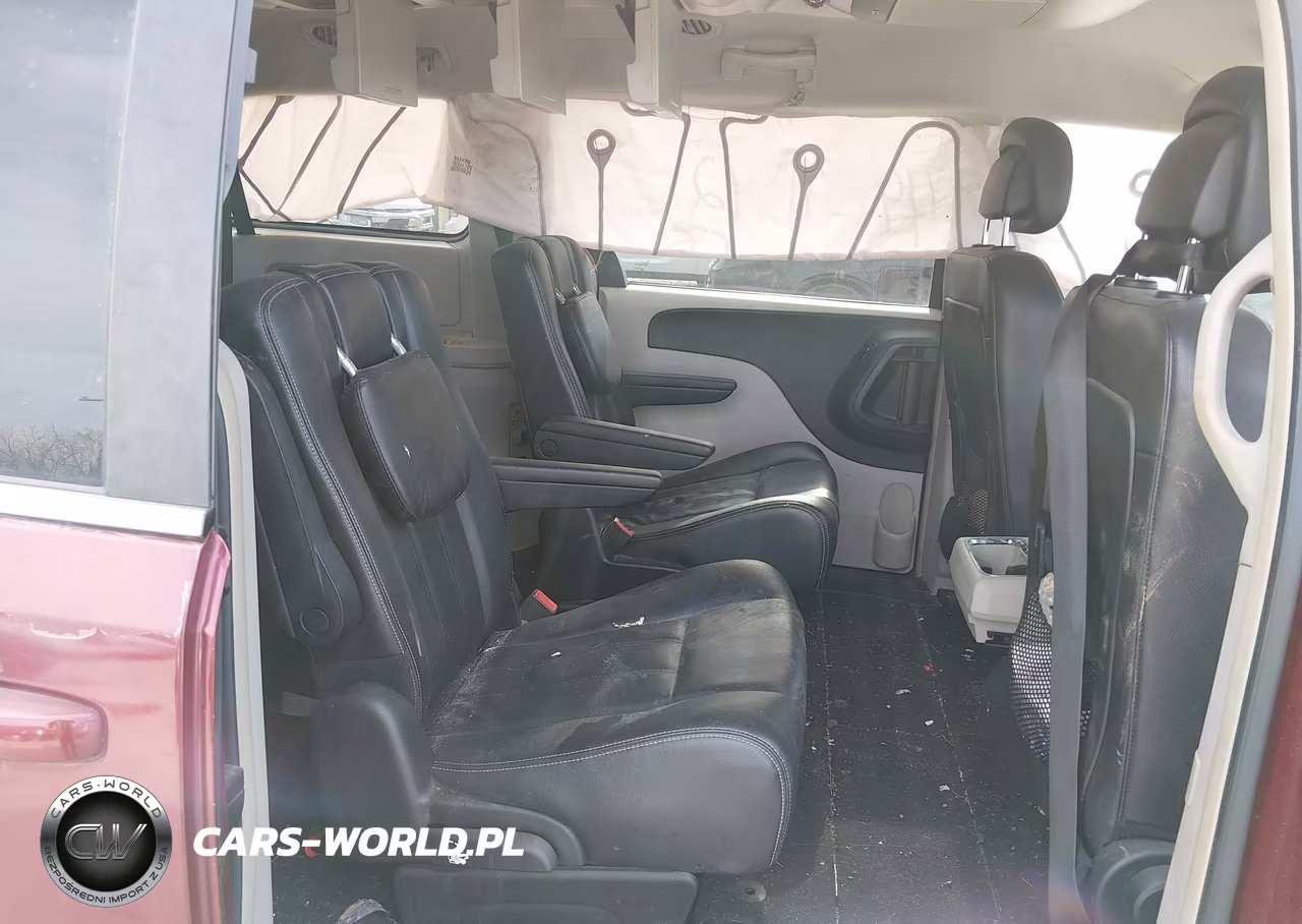 2014 Chrysler Town & Country Touring VIN:2C4RC1BG1ER125049 - 8