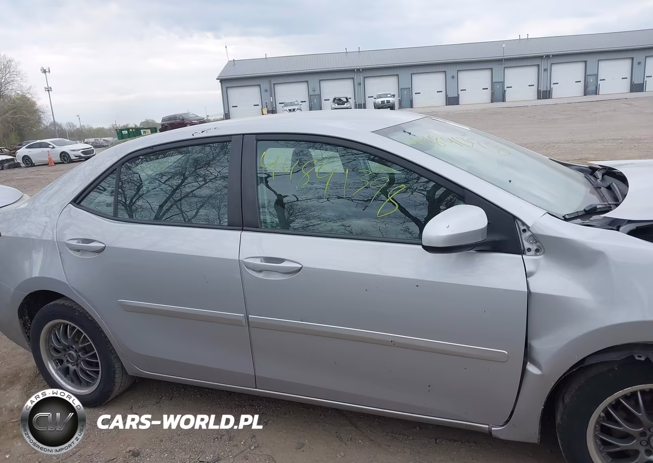 2017 Toyota Corolla Le VIN:2T1BURHEXHC910824 - 13
