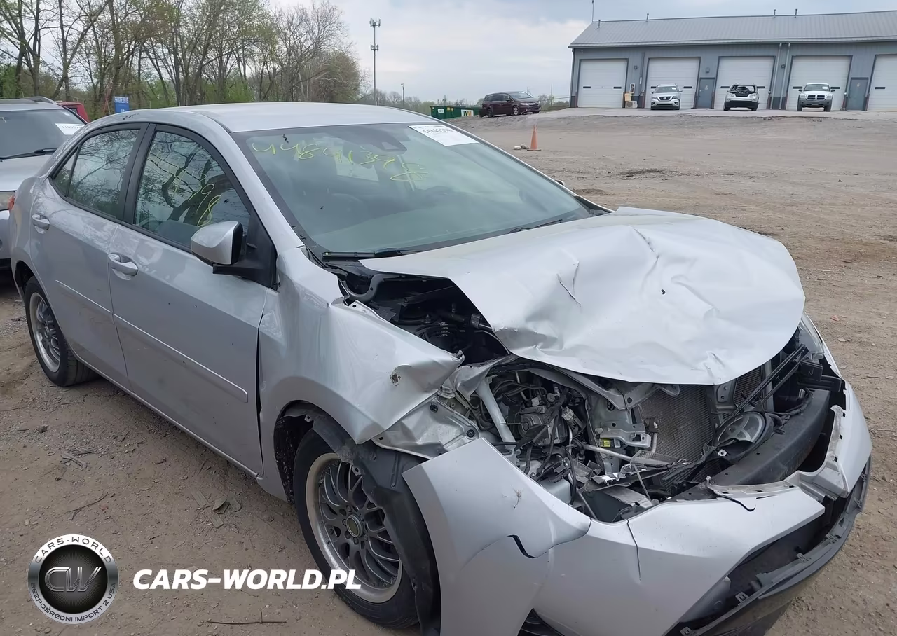 2017 Toyota Corolla Le VIN:2T1BURHEXHC910824 - 6