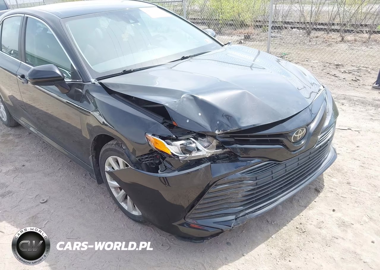 2020 Toyota Camry Le VIN:4T1C11AK3LU896870 - 6