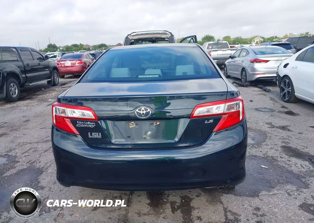 2014 Toyota Camry Le VIN:4T4BF1FK5ER432607 - 16