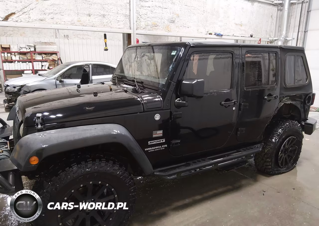 2014 Jeep Wrangler Unlimited Sport VIN:1C4BJWDGXEL219909 - 14