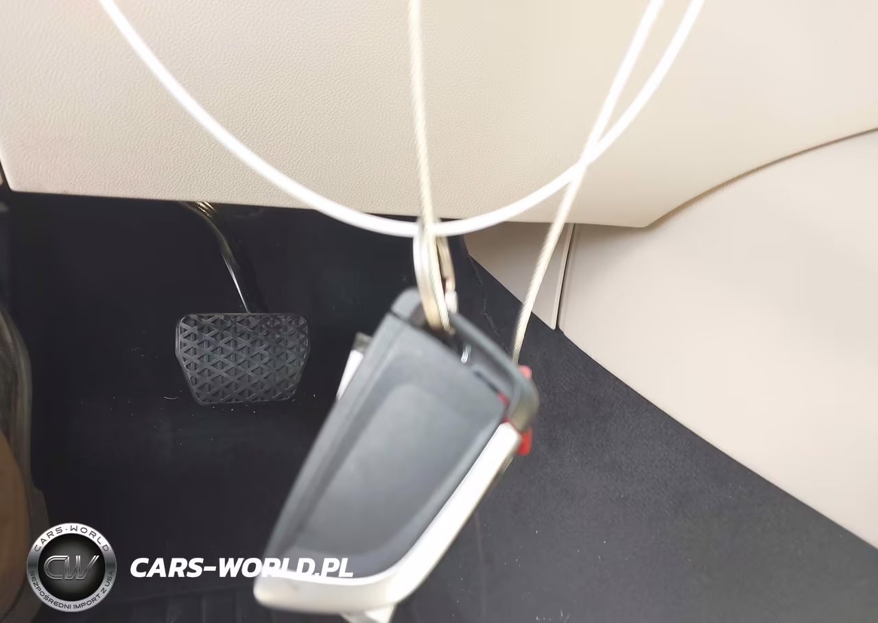 2018 BMW 530I VIN:WBAJA5C54JG900136 - 11