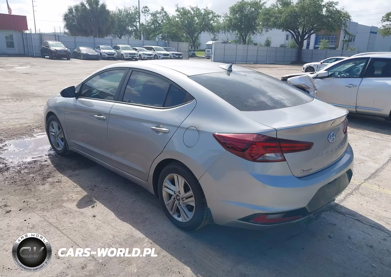 2020 Hyundai Elantra Sel VIN:5NPD84LF1LH570369 - 3