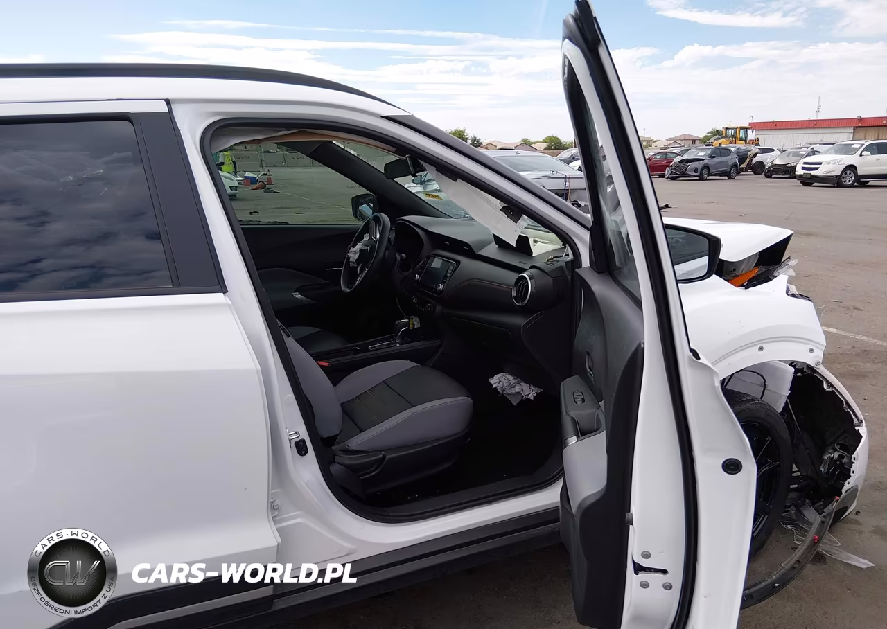 2024 Nissan Kicks Sr Xtronic Cvt VIN:3N1CP5DV3RL518392 - 5