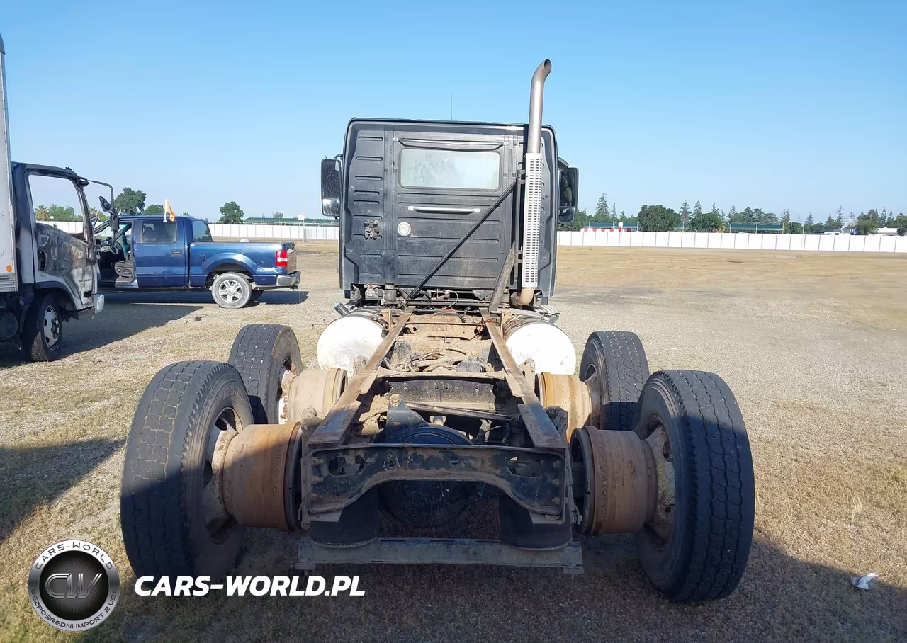2015 Volvo Vn Vnl VIN:4V4NC9EH1FN189810 - 15