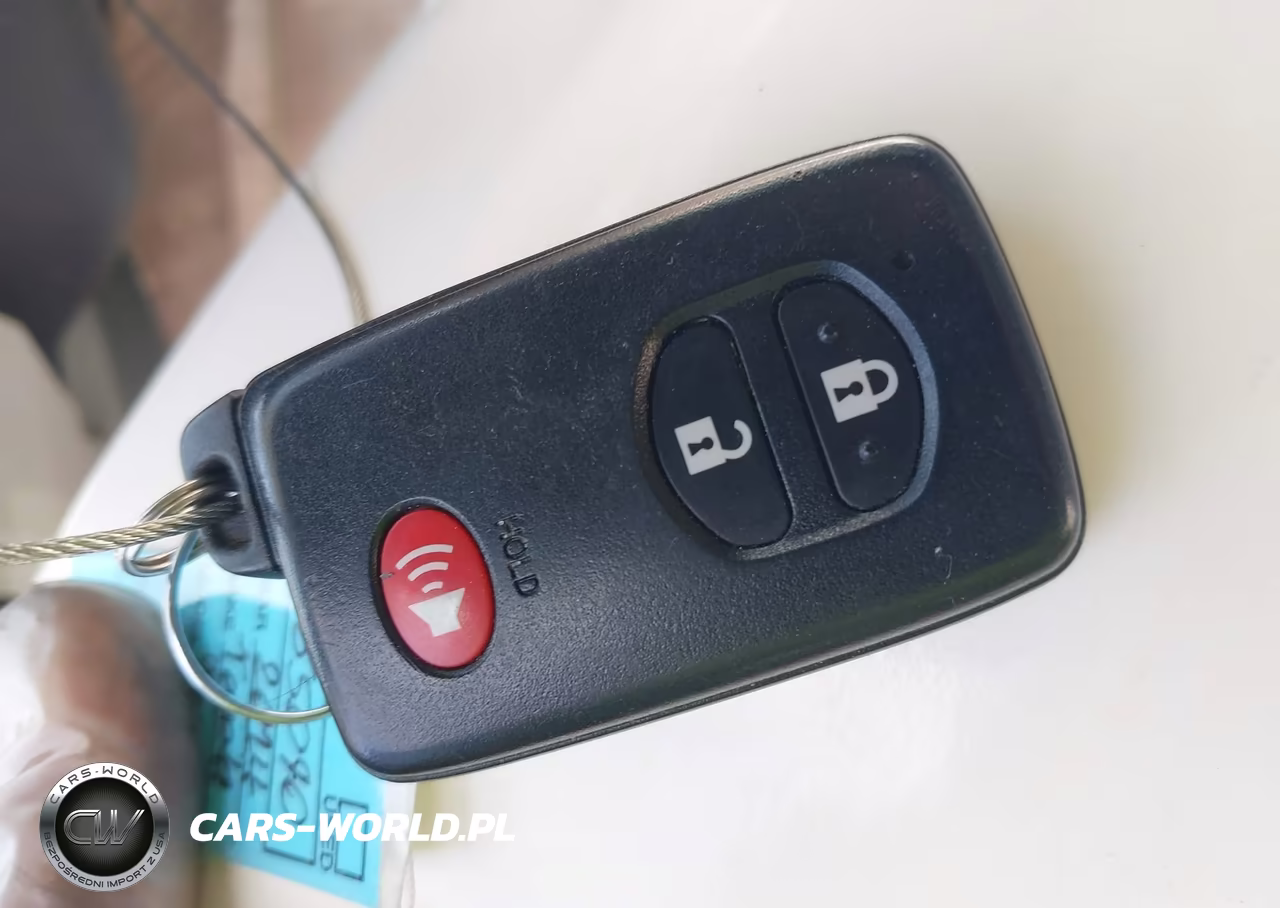 2014 Toyota Prius Three VIN:JTDKN3DU9E0385090 - 11