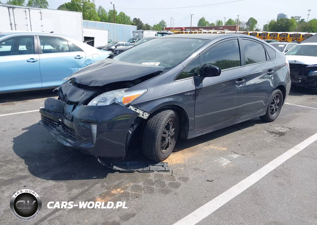 2014 Toyota Prius Three VIN:JTDKN3DU9E0385090 - 2