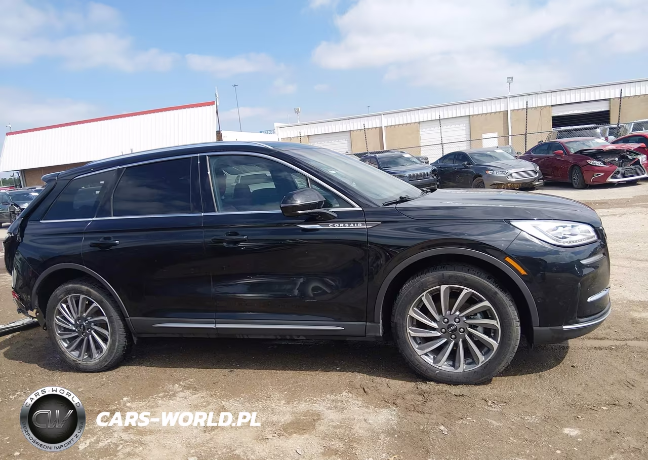 2023 Lincoln Corsair Reserve VIN:5LMCJ2DA1PUL04328 - 13