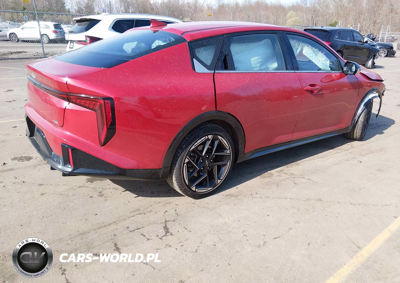 2025 Kia K4 Gt-Line VIN:3KPFW4DE7SE035201 - 4
