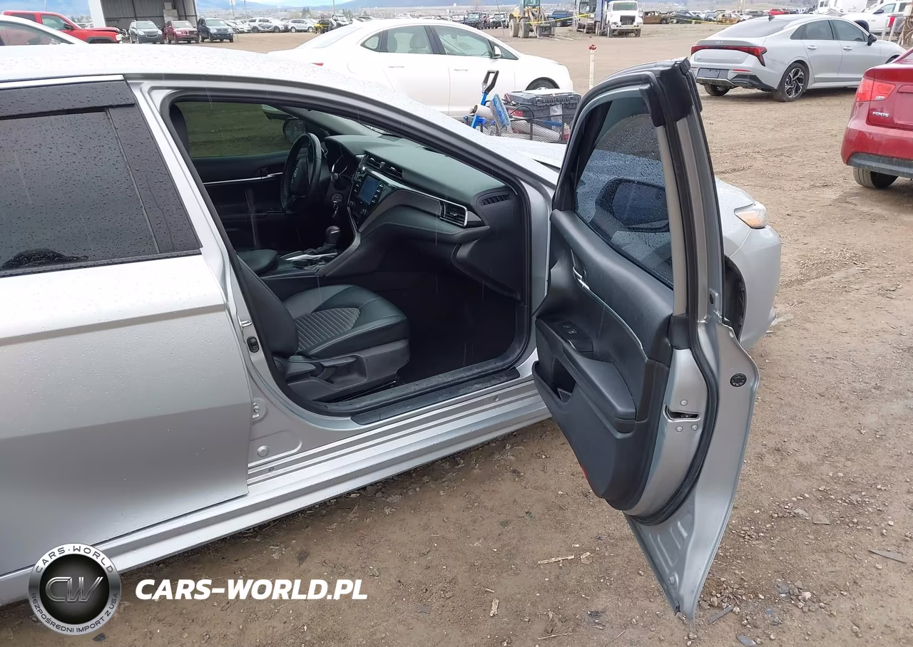 2020 Toyota Camry Se Nightshade Edition VIN:4T1G11AK0LU381570 - 5