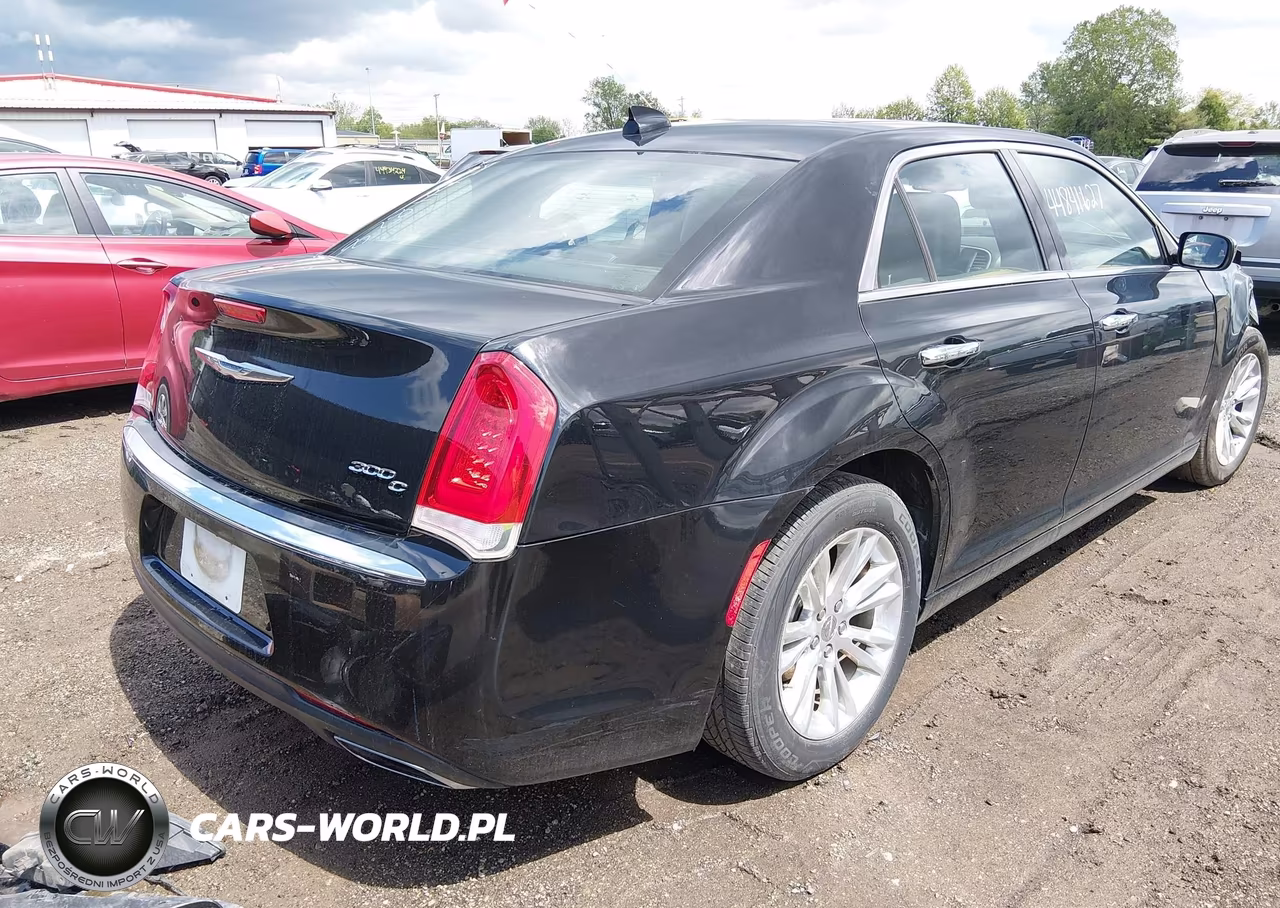2017 Chrysler 300C VIN:2C3CCAEG6HH564828 - 4