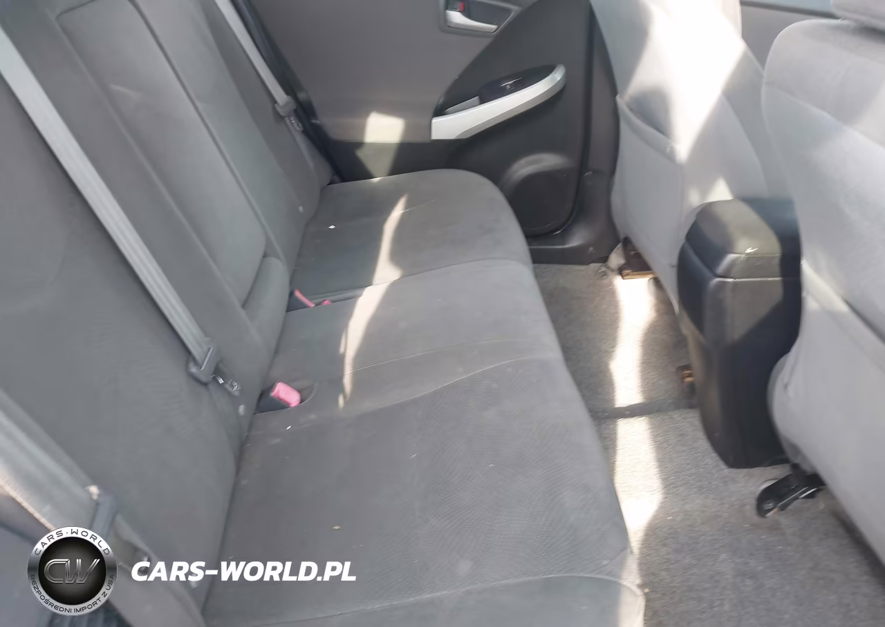 2013 Toyota Prius Two VIN:JTDKN3DU8D0338146 - 8