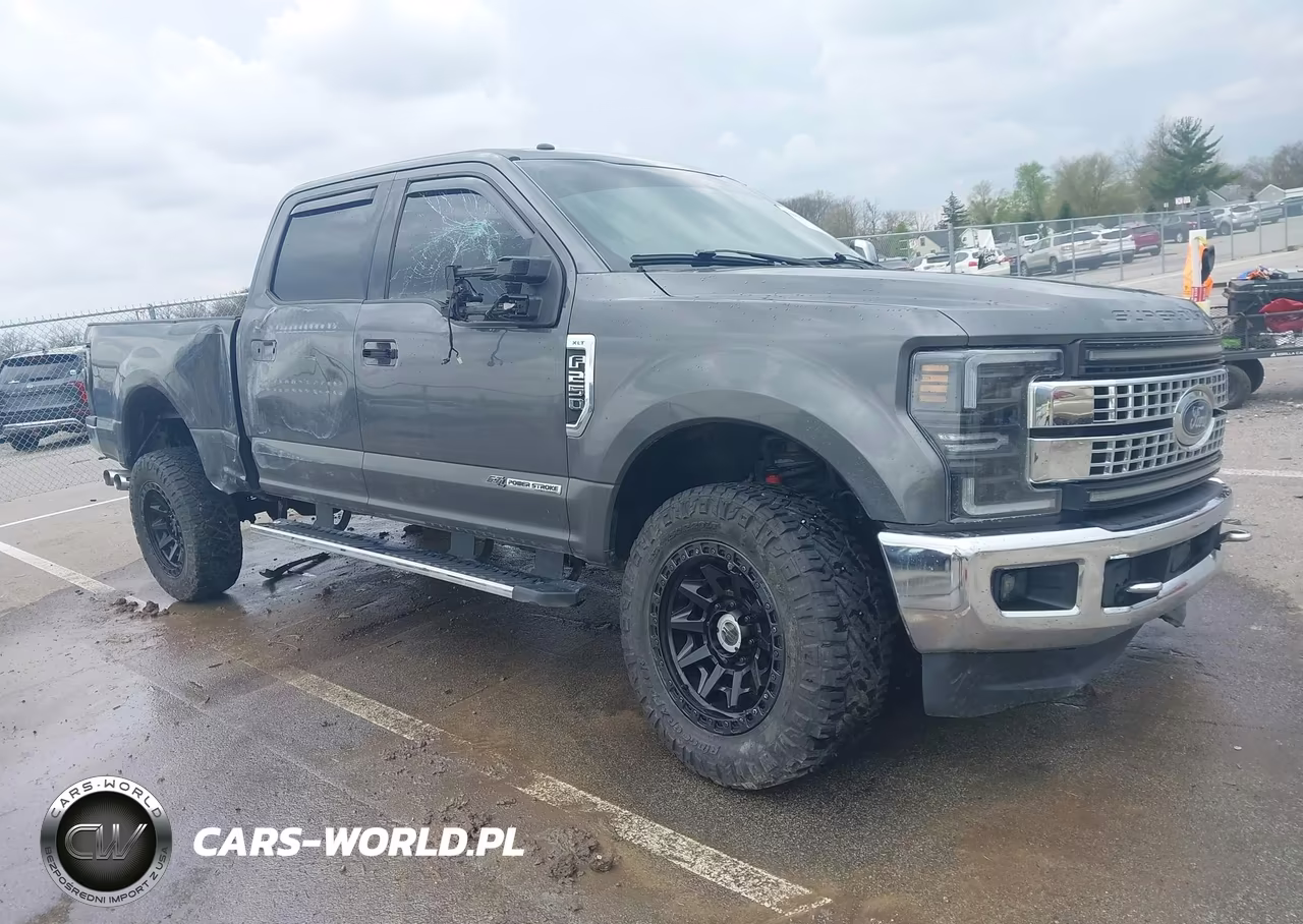 2017 Ford F-250 Xlt – zdjęcie 1 z 20