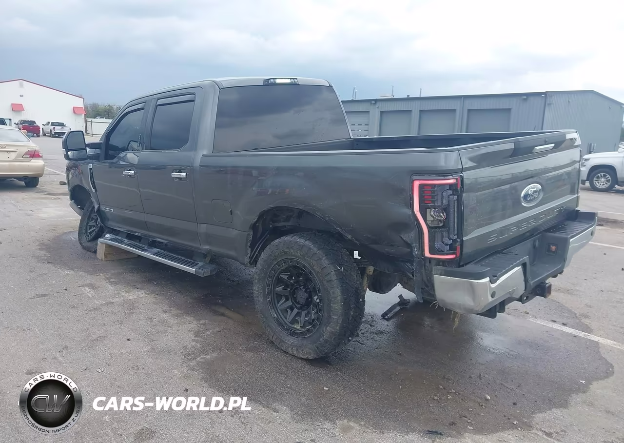 2017 Ford F-250 Xlt VIN:1FT7W2BT3HEC31716 - 3