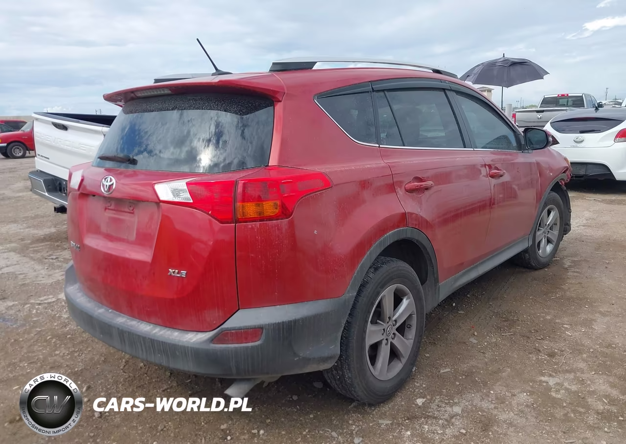 2015 Toyota Rav4 Xle VIN:2T3WFREV9FW167396 - 4