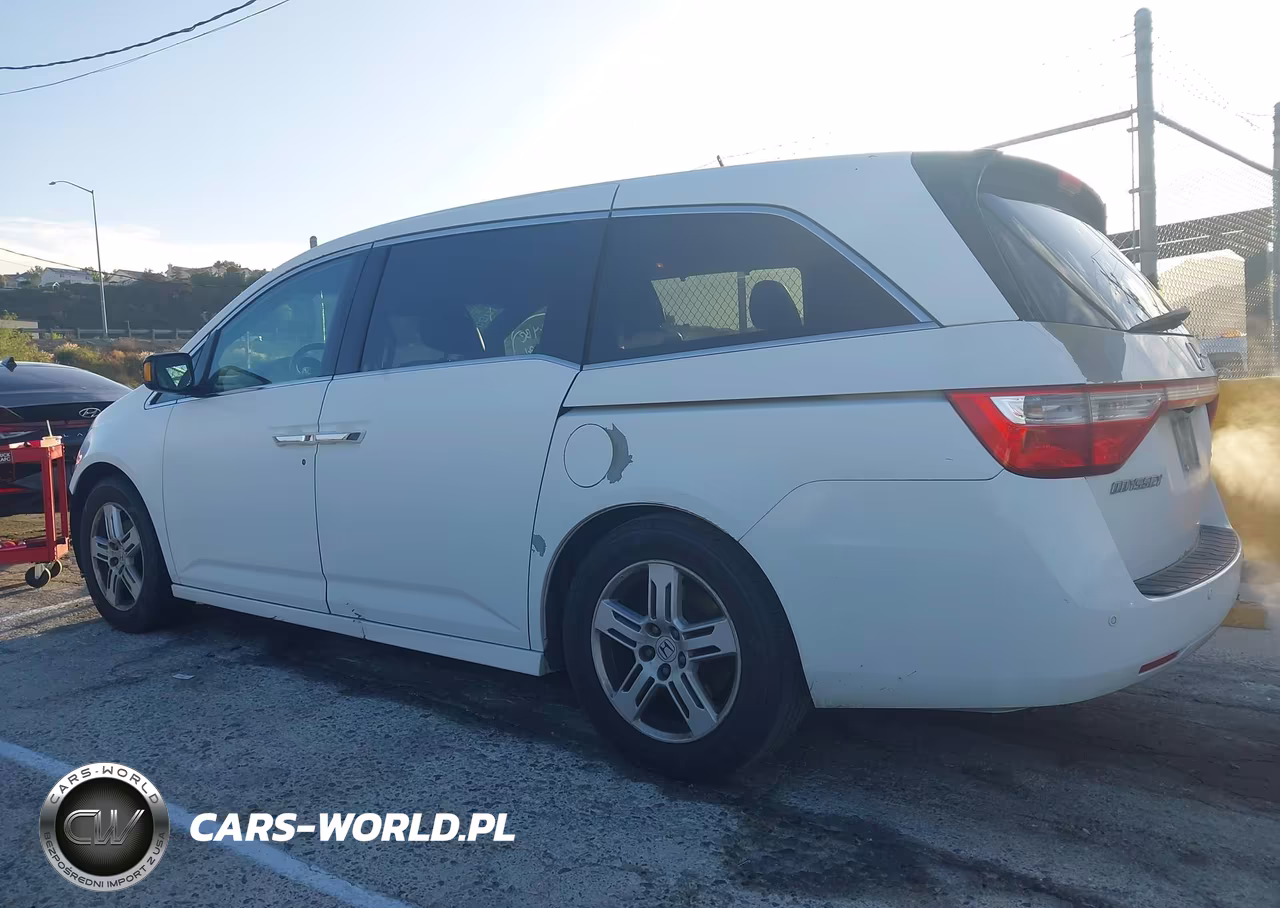 2011 Honda Odyssey Touring-Touring Elite VIN:5FNRL5H92BB023542 - 15