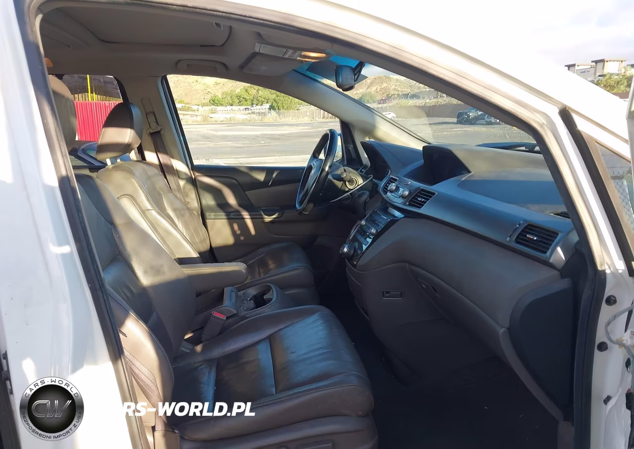 2011 Honda Odyssey Touring-Touring Elite VIN:5FNRL5H92BB023542 - 5