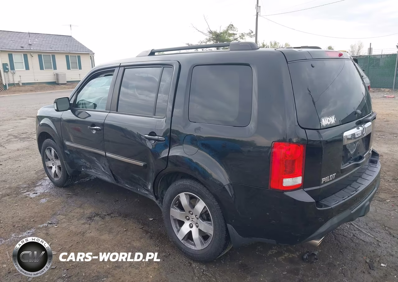 2013 Honda Pilot Touring VIN:5FNYF4H93DB065749 - 3