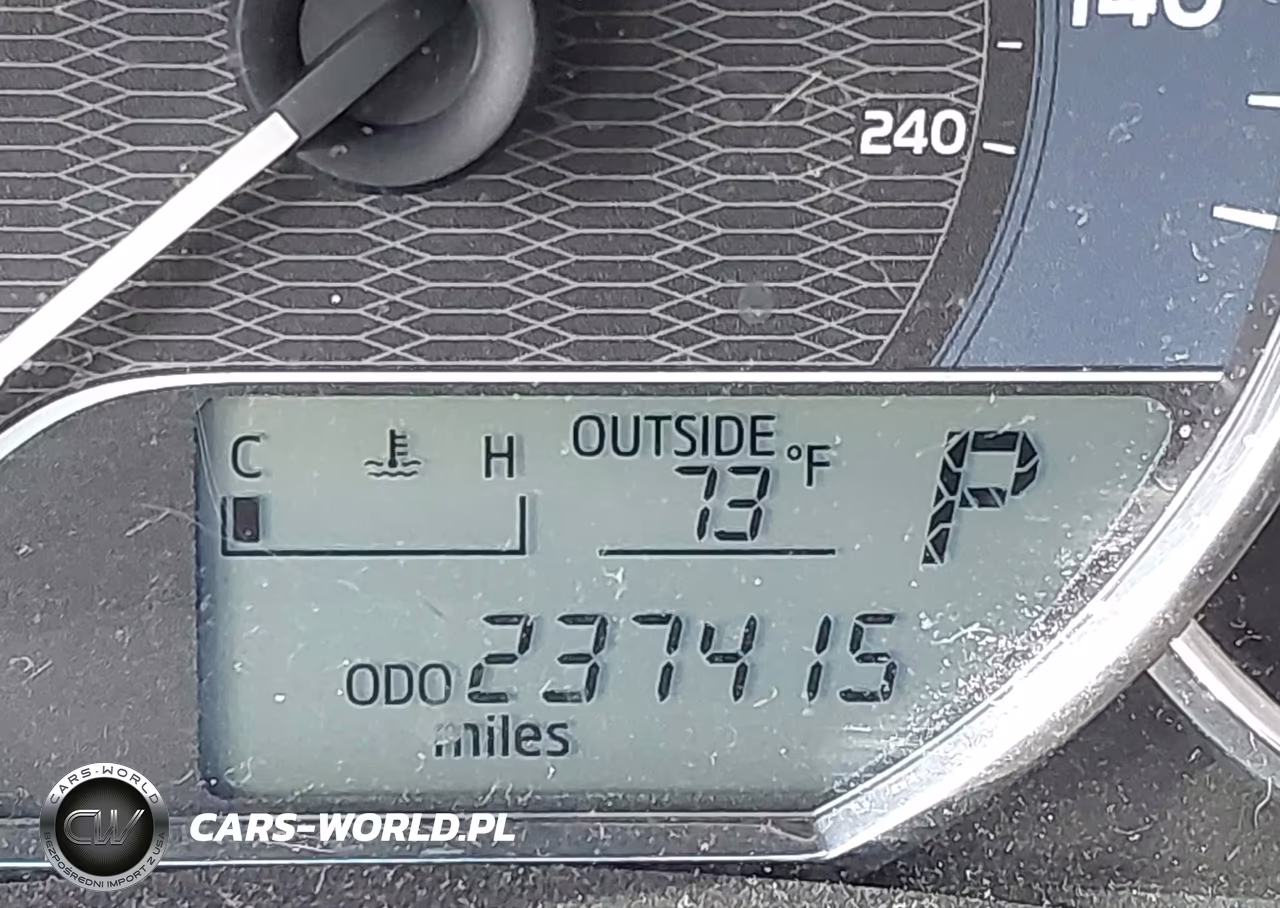 2014 Toyota Corolla Le Plus VIN:2T1BURHE1EC215255 - 15