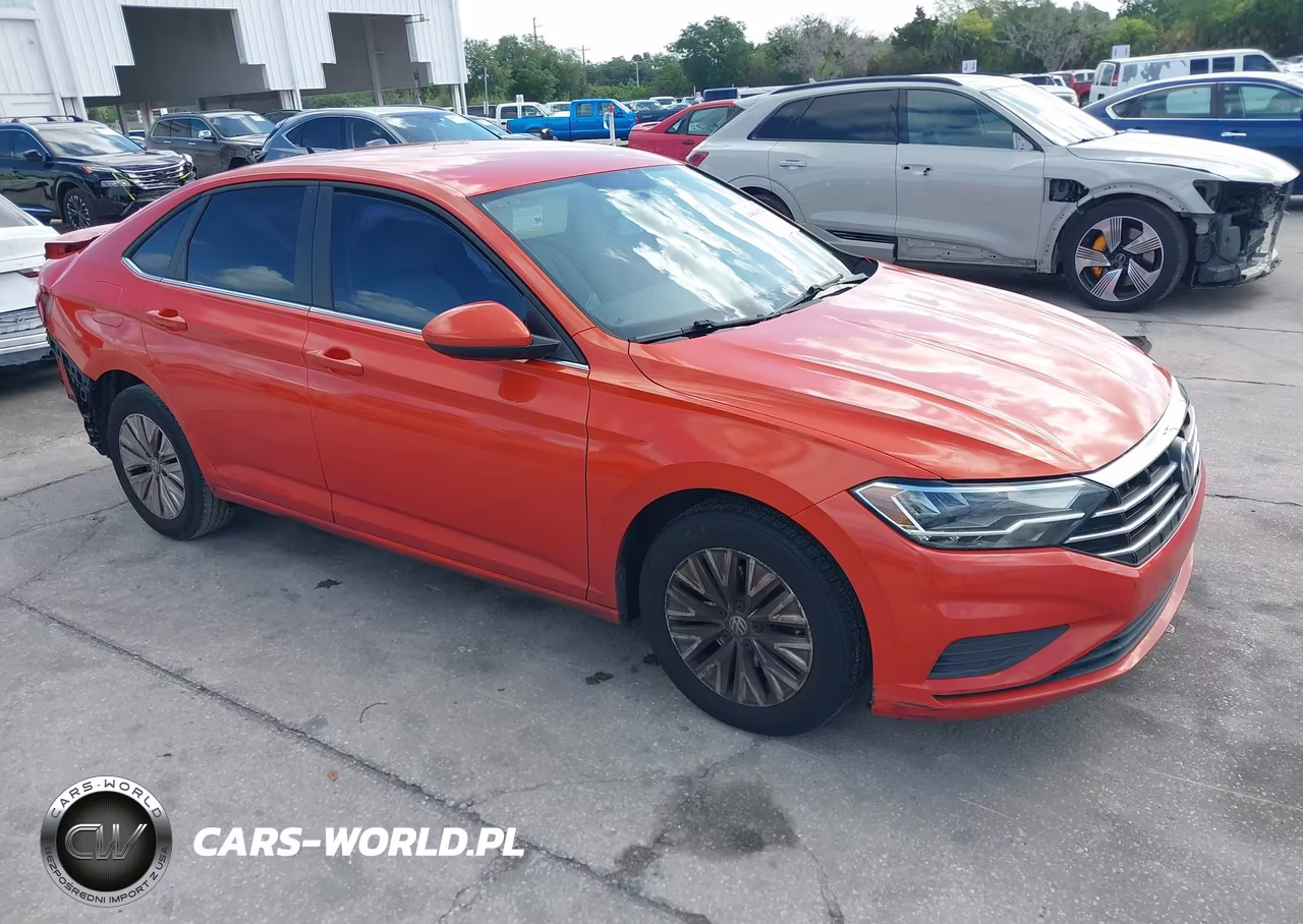2019 Volkswagen Jetta 1.4T R-Line-1.4T S-1.4T Se – zdjęcie 1 z 17