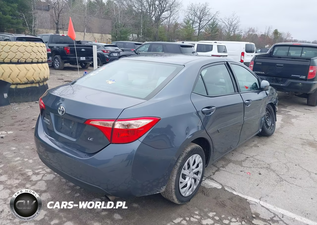 2018 Toyota Corolla Le VIN:2T1BURHE9JC048539 - 4