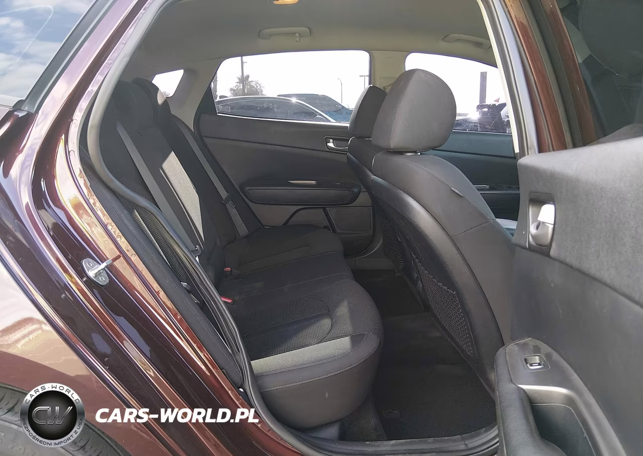 2019 Kia Optima Lx VIN:5XXGT4L35KG355640 - 8