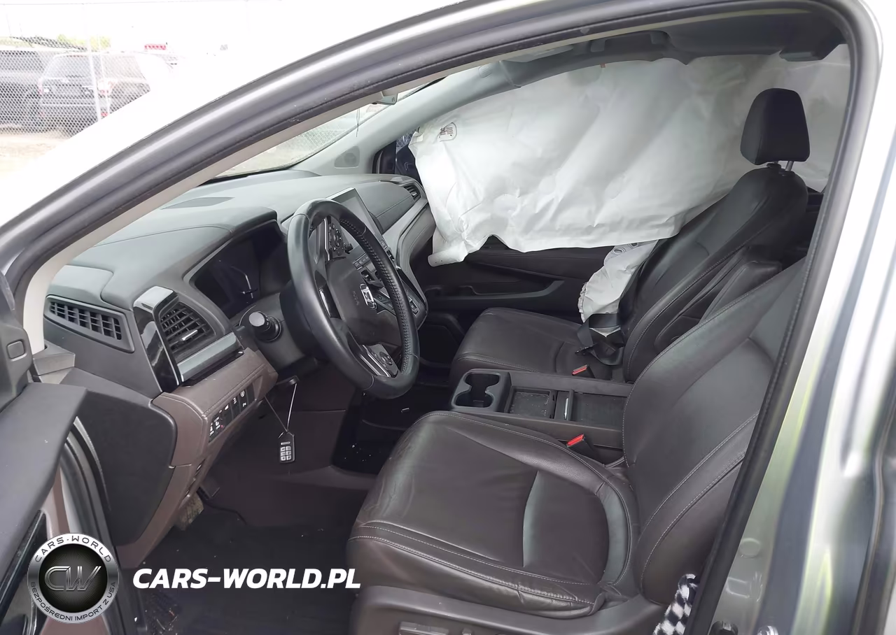 2021 Honda Odyssey Touring VIN:5FNRL6H85MB035314 - 5