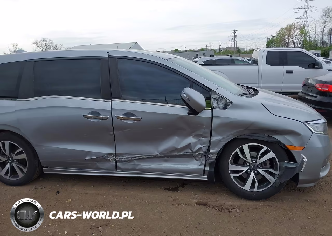 2021 Honda Odyssey Touring VIN:5FNRL6H85MB035314 - 6