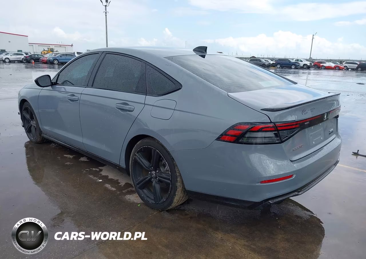 2023 Honda Accord Hybrid Sport-L VIN:1HGCY2F76PA043592 - 3