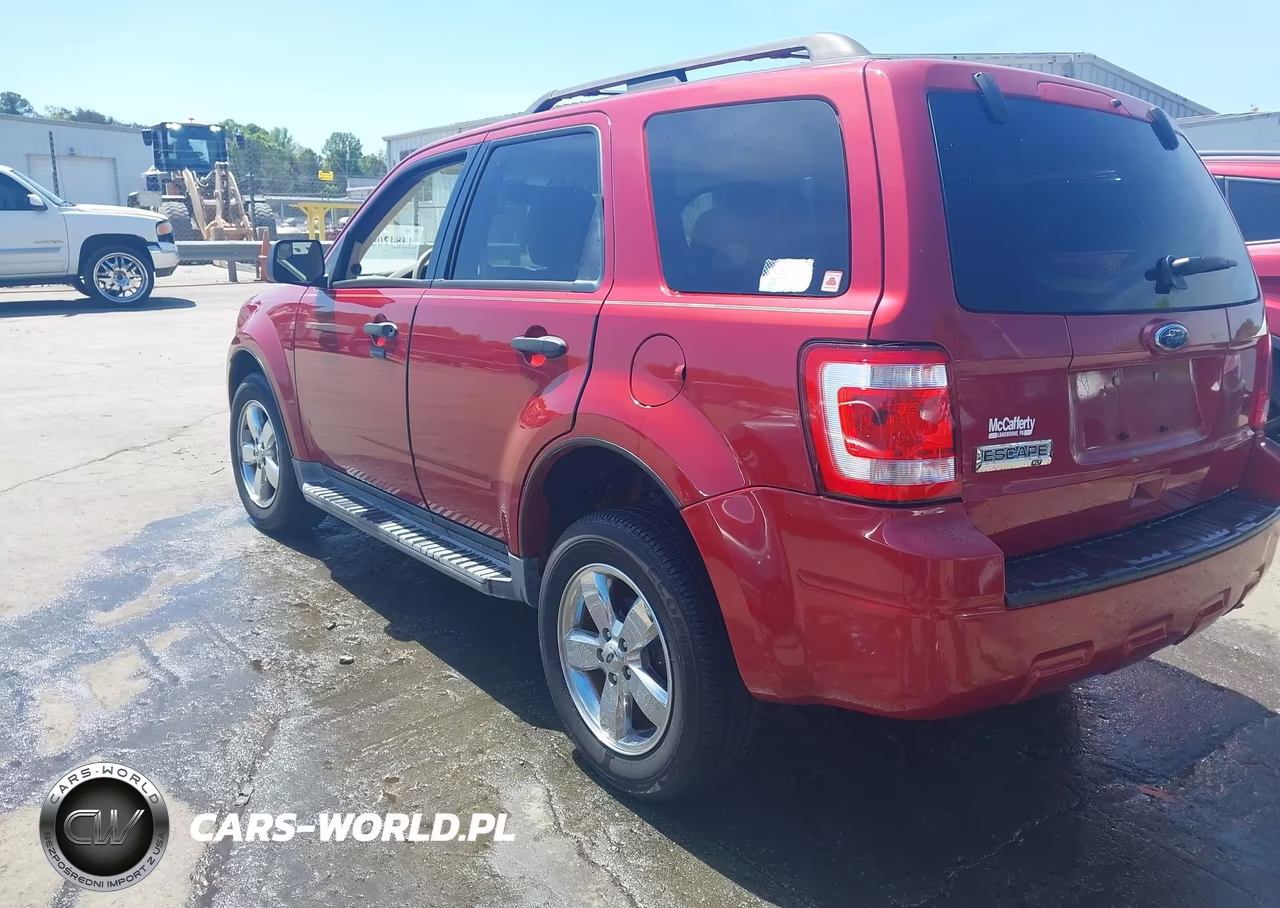 2010 Ford Escape Xlt VIN:1FMCU0D76AKC63460 - 3