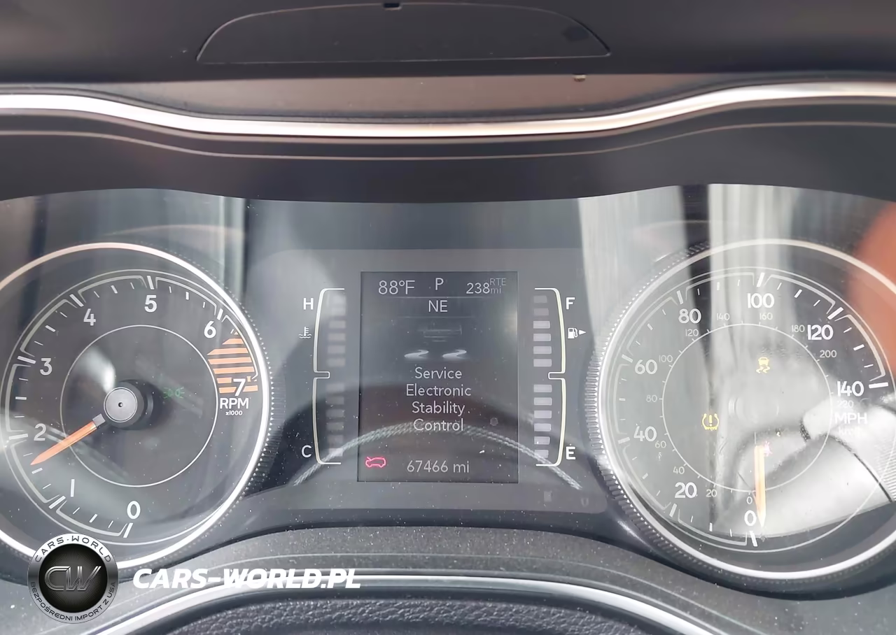 2019 Jeep Cherokee Latitude Plus Fwd VIN:1C4PJLLB5KD278494 - 7