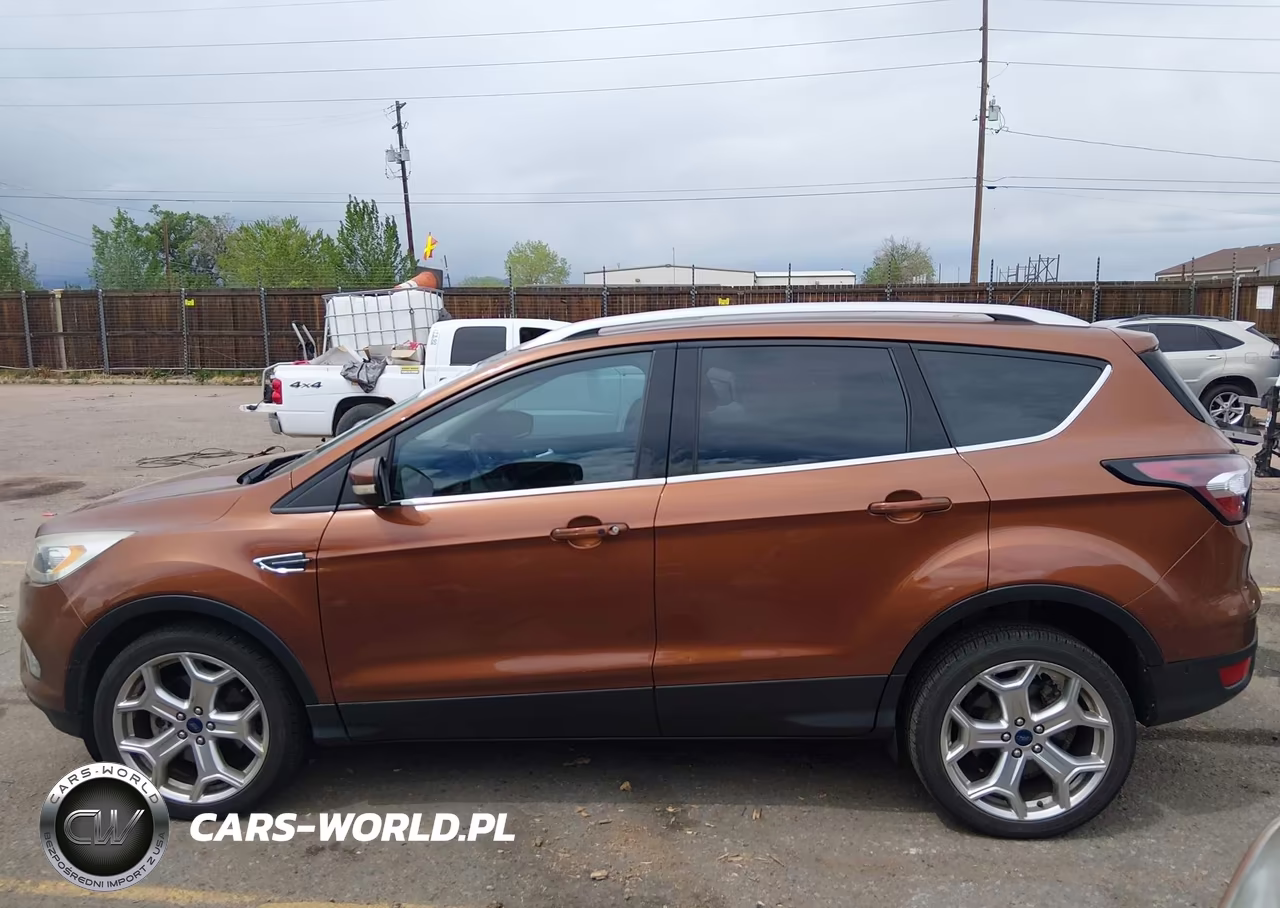 2017 Ford Escape Titanium VIN:1FMCU9J9XHUD11244 - 14