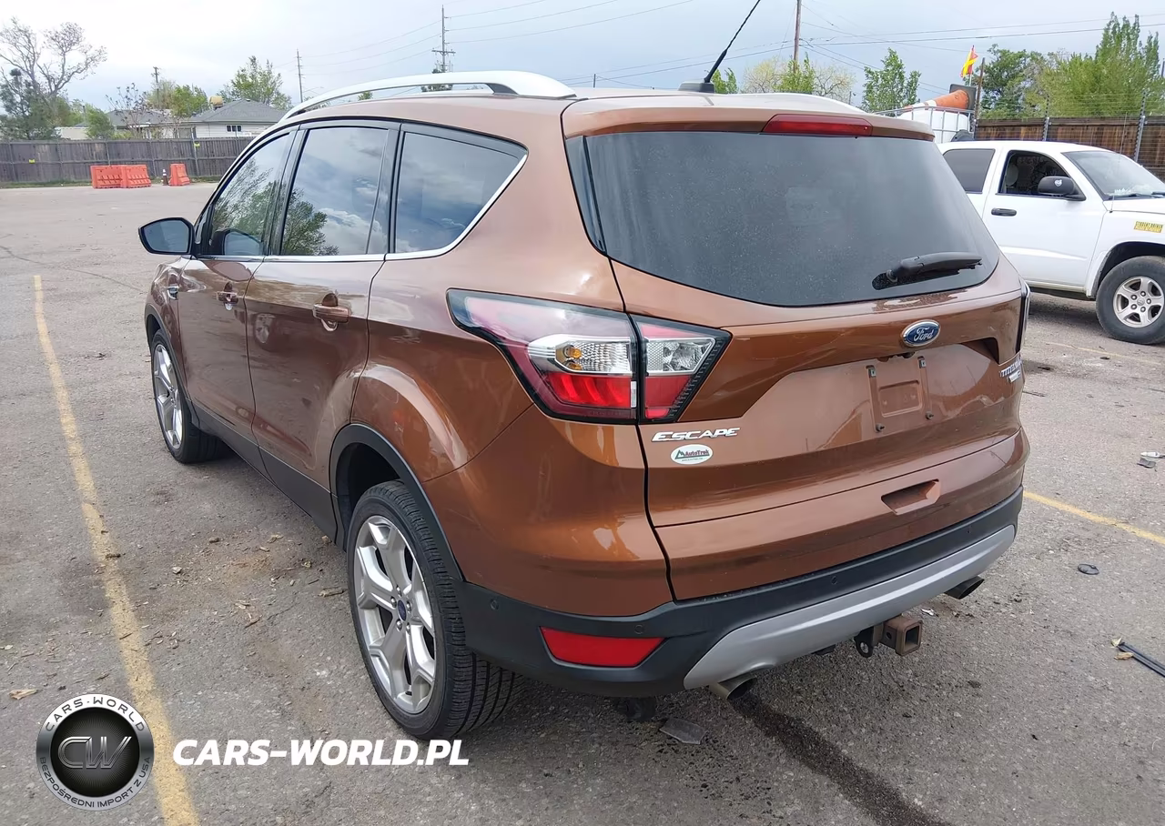 2017 Ford Escape Titanium VIN:1FMCU9J9XHUD11244 - 3