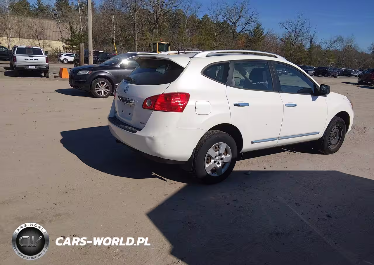 2015 Nissan Rogue Select S VIN:JN8AS5MV1FW760112 - 4