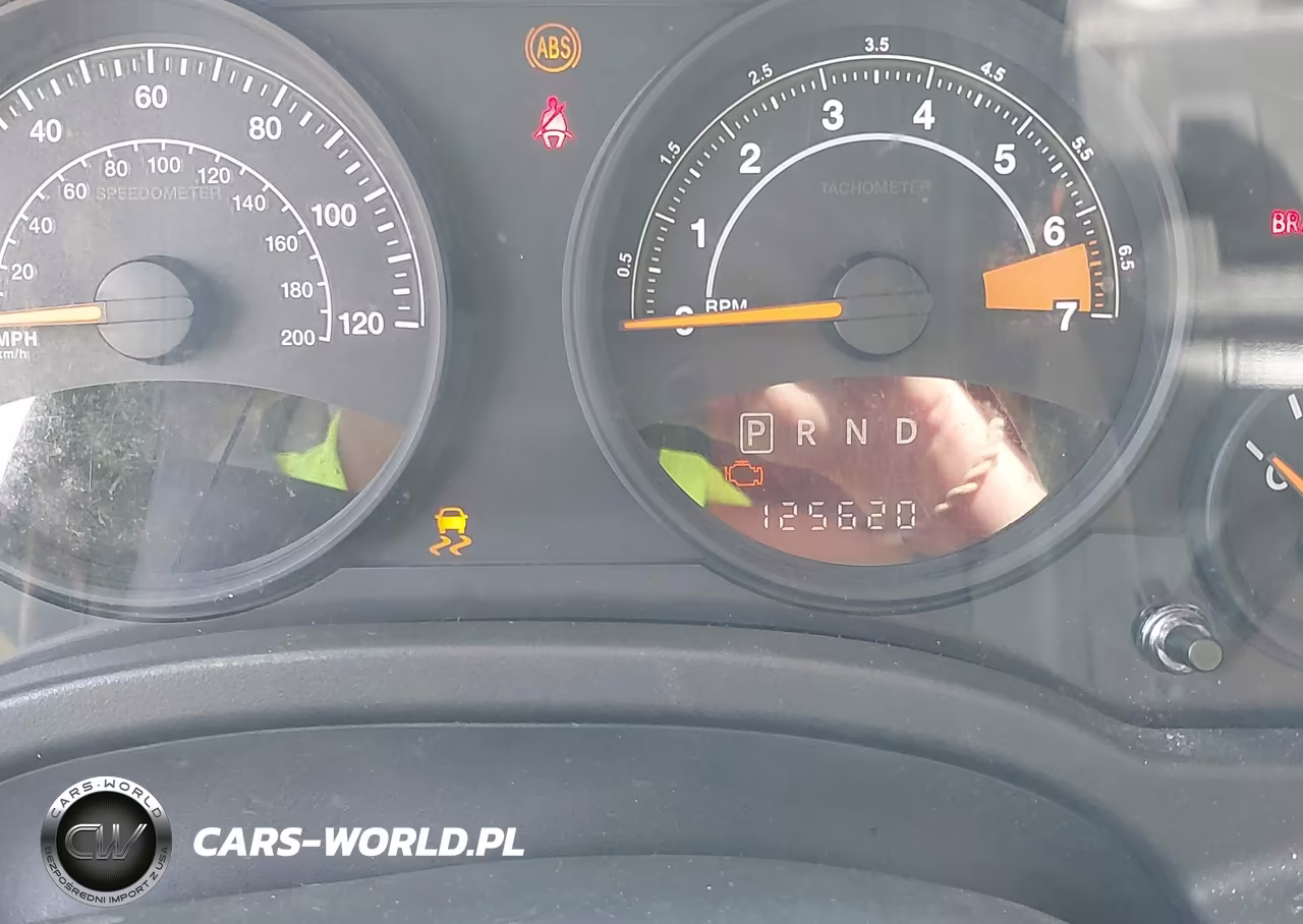 2014 Jeep Compass Sport VIN:1C4NJDBB6ED536847 - 15