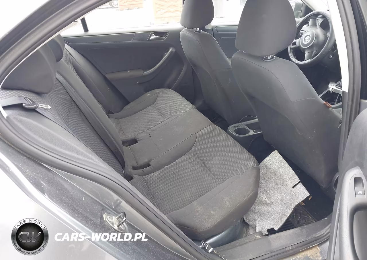2011 Volkswagen Jetta 2.0L S VIN:3VW2K7AJ8BM060737 - 8