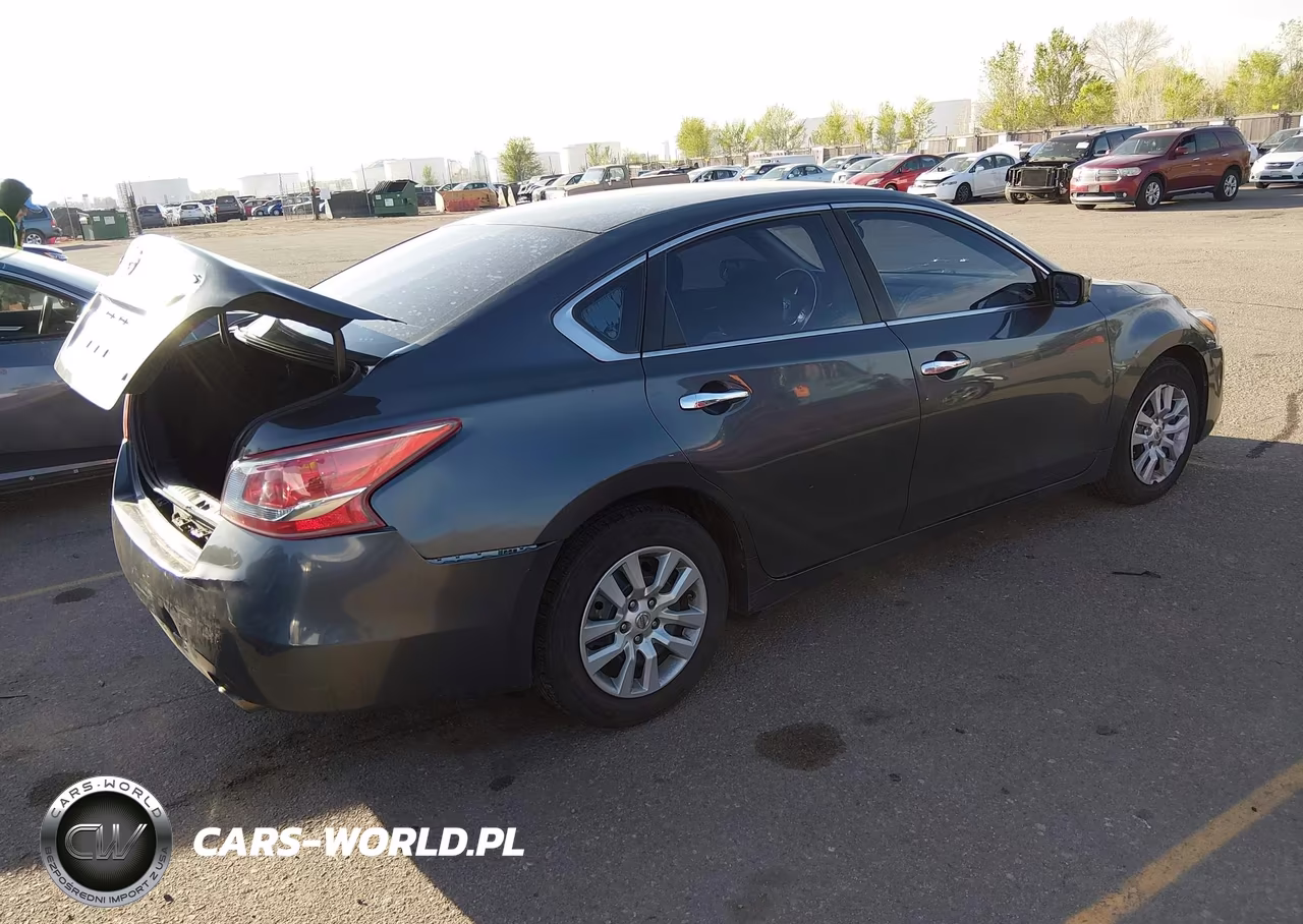 2013 Nissan Altima 2.5 S VIN:1N4AL3AP2DC203426 - 4