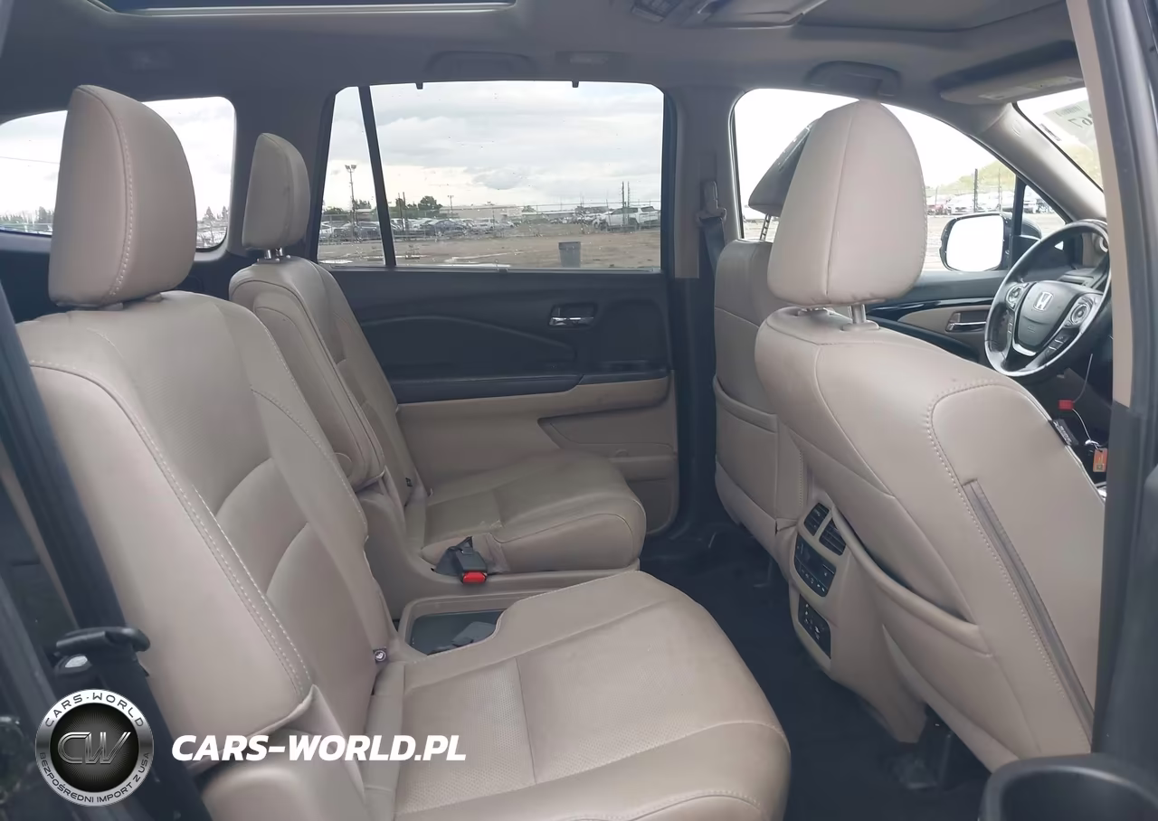 2017 Honda Pilot Elite VIN:5FNYF6H03HB043642 - 8